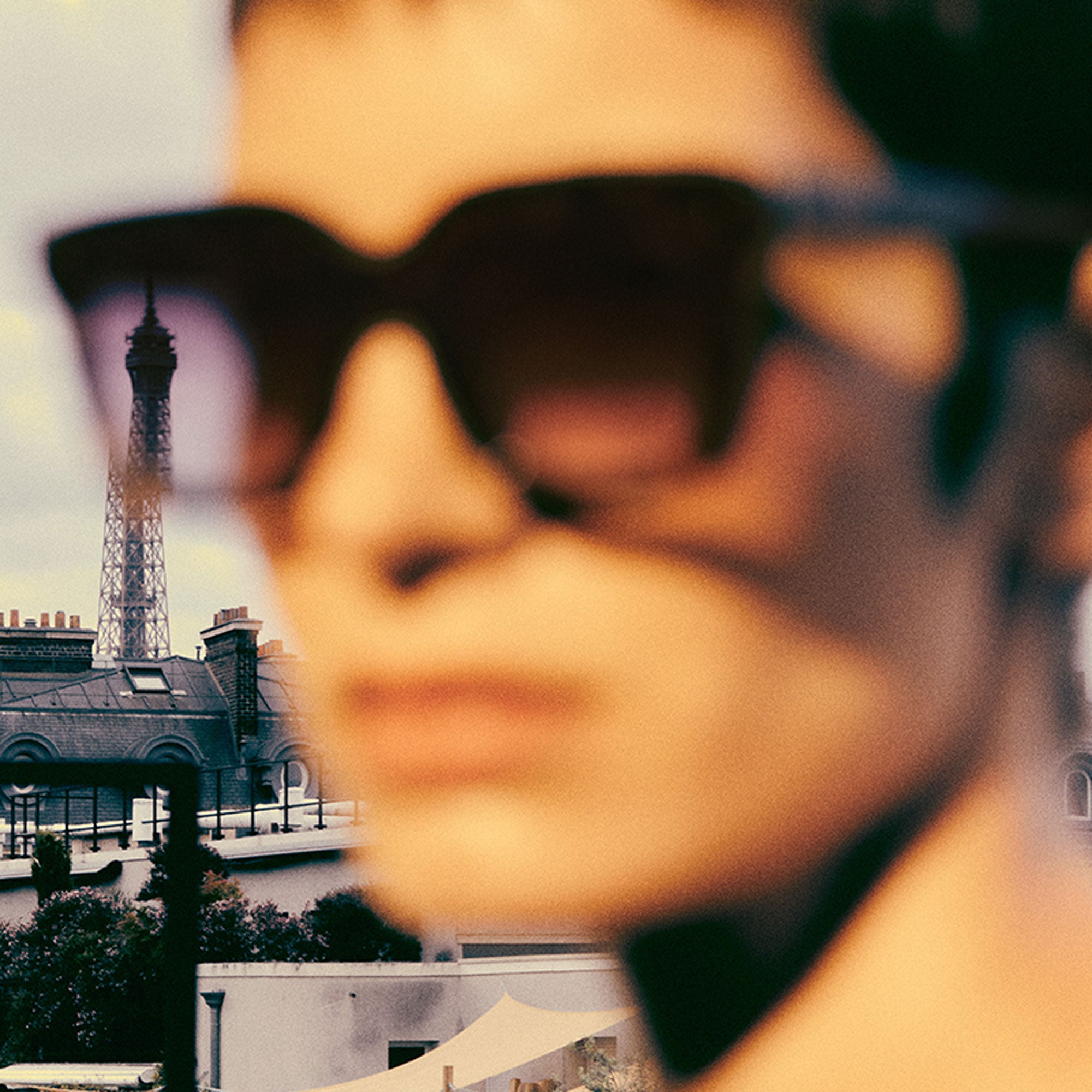Claris Virot Flores Classic Sunglasses