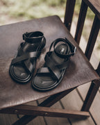 Sandalias The Black Strappy Leather