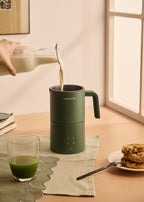 Milk Frother Studio Pro - Espumador & Calentador de Leche Compatible con Lavavajillas - Verde Salvia
