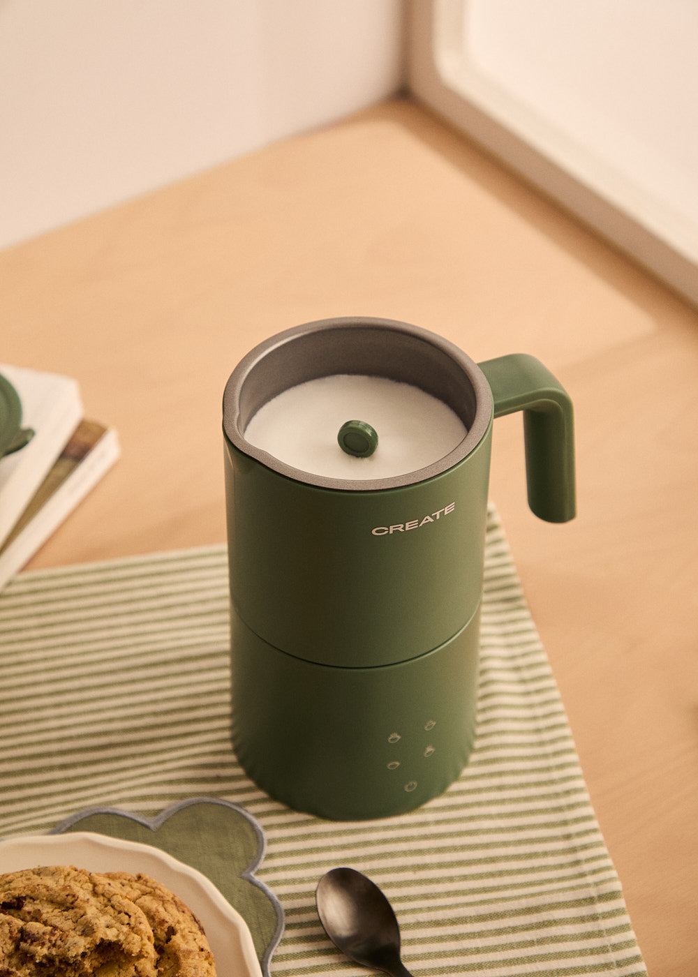 Milk Frother Studio Pro - Espumador & Calentador de Leche Compatible con Lavavajillas - Verde Salvia