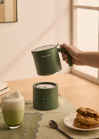 Milk Frother Studio Pro - Espumador & Calentador de Leche Compatible con Lavavajillas - Verde Salvia
