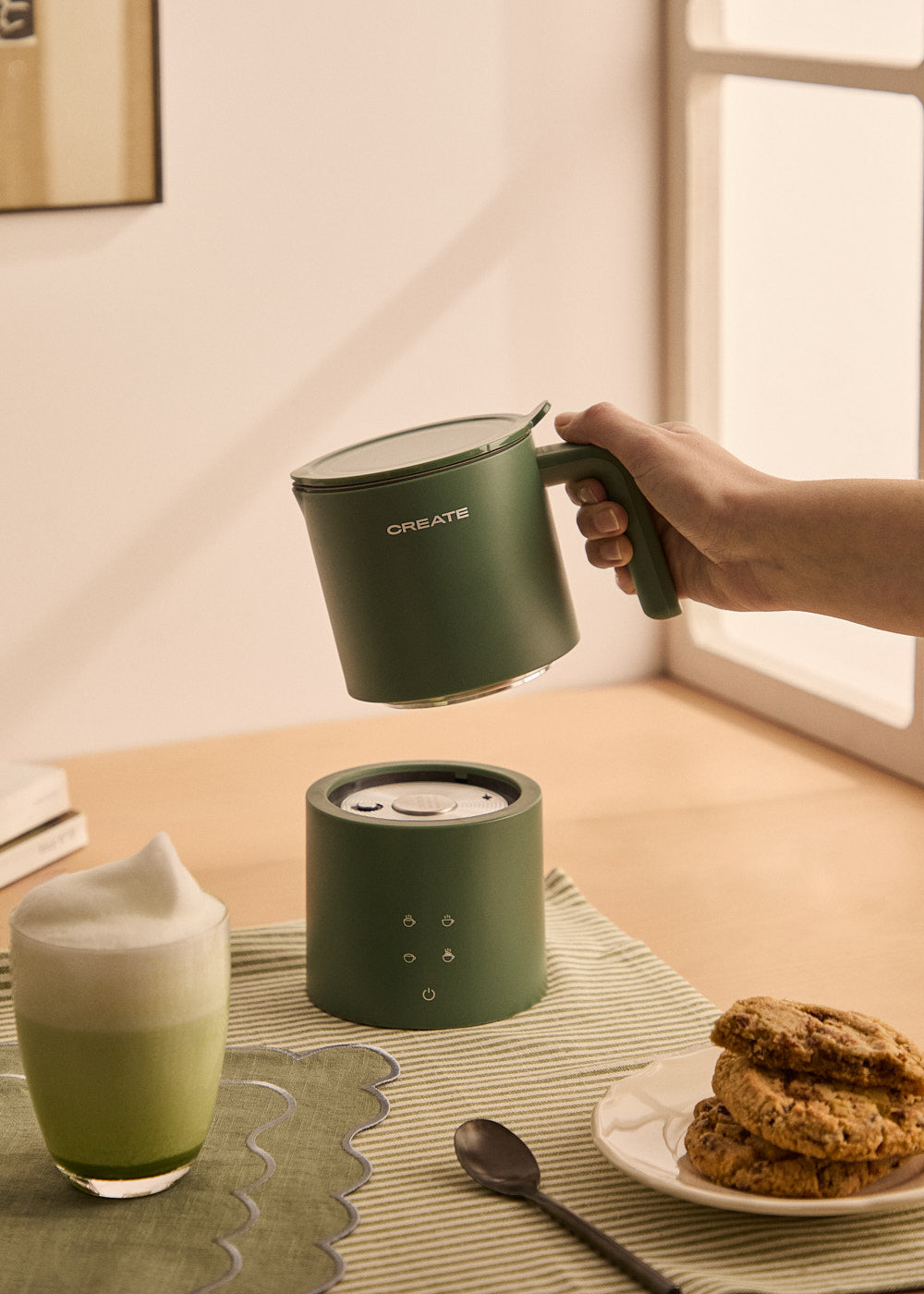 Milk Frother Studio Pro - Espumador & Calentador de Leche Compatible con Lavavajillas - Verde Salvia
