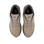 2002R Sneakers - Beige
