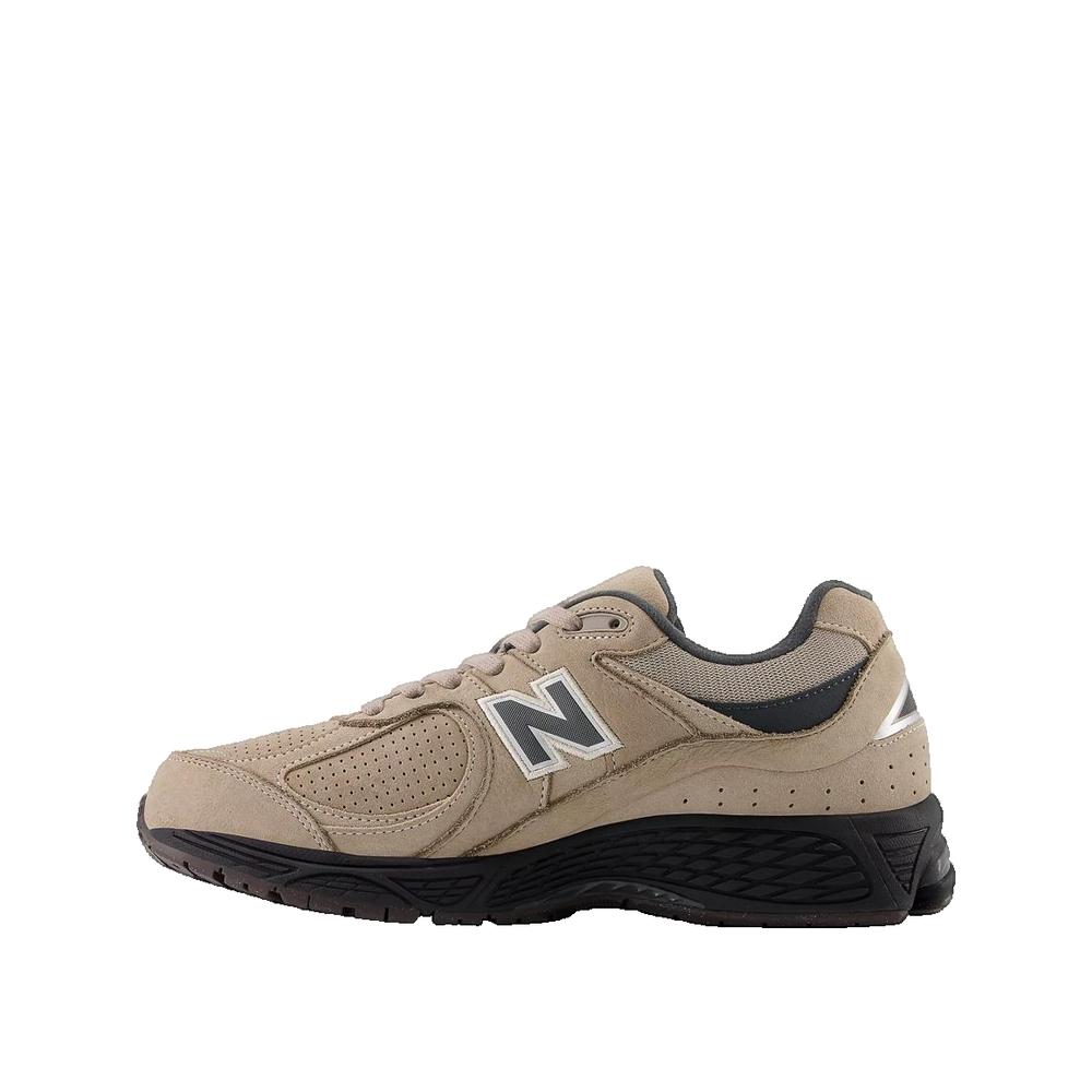 2002R Sneakers - Beige