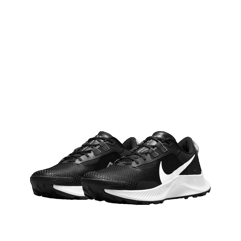 Pegasus 3 Sneakers - Black