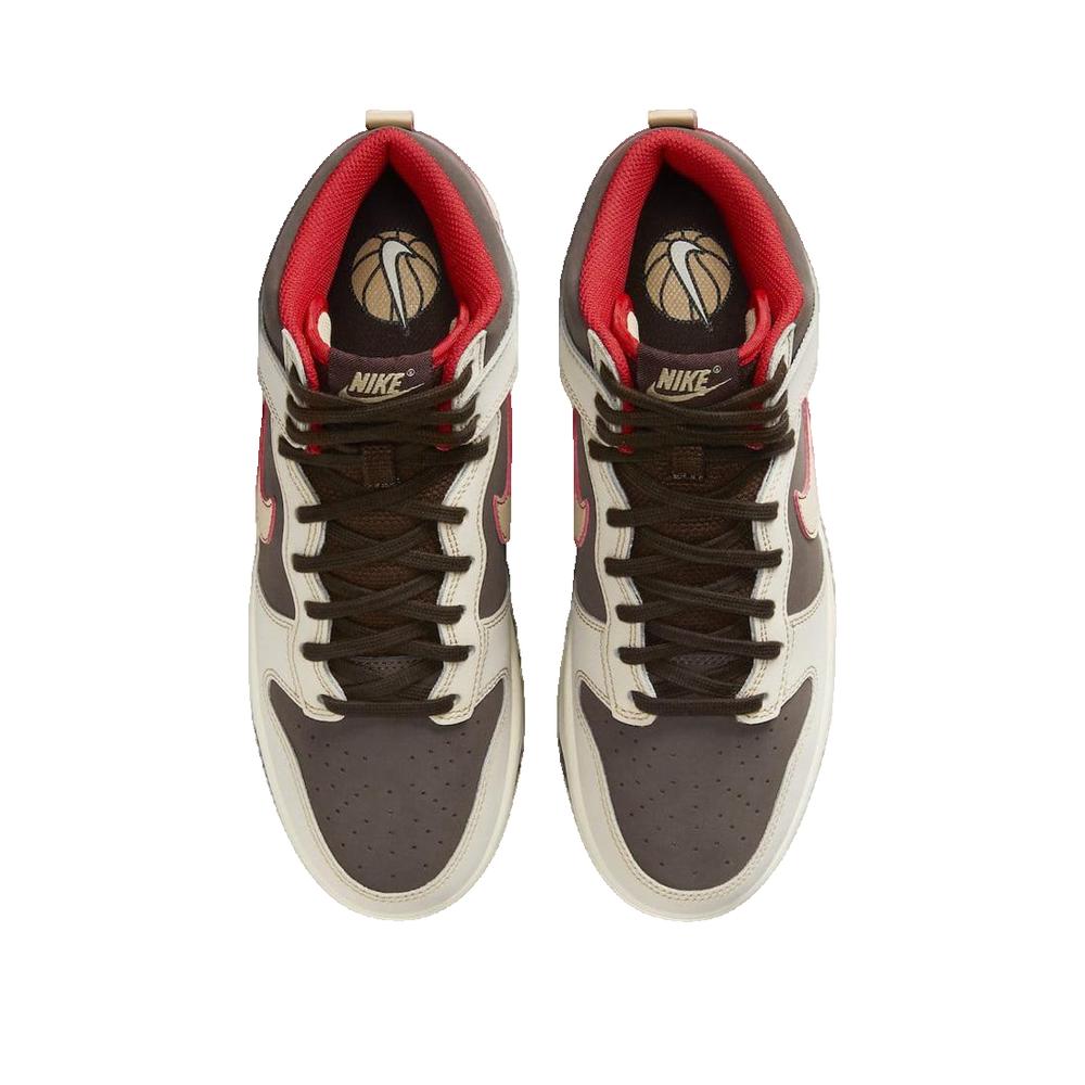Dunk High Retro SE Sneakers - Brown