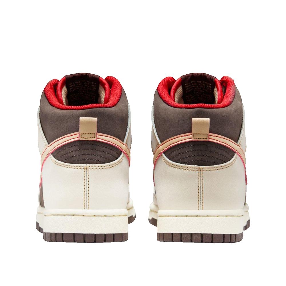 Dunk High Retro SE Sneakers - Brown