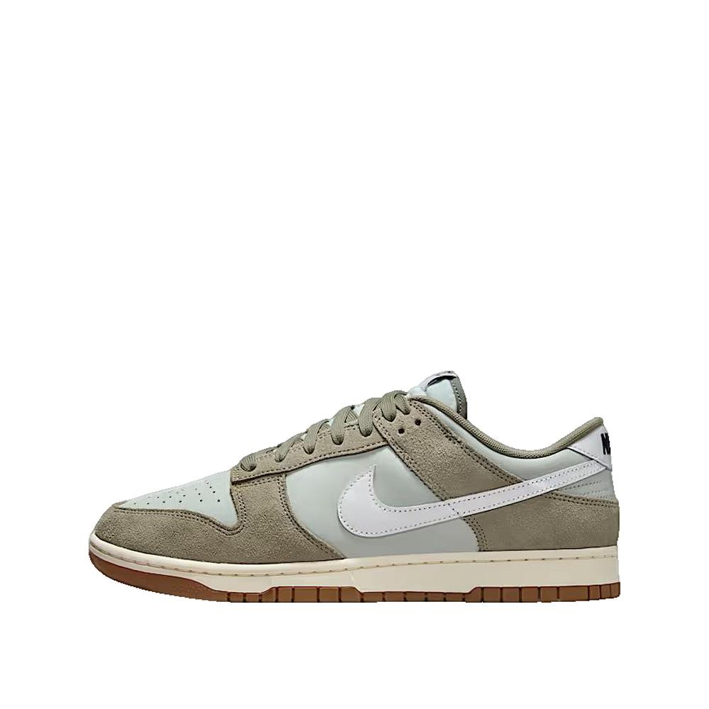 Dunk Low Retro SE Sneakers - Silver