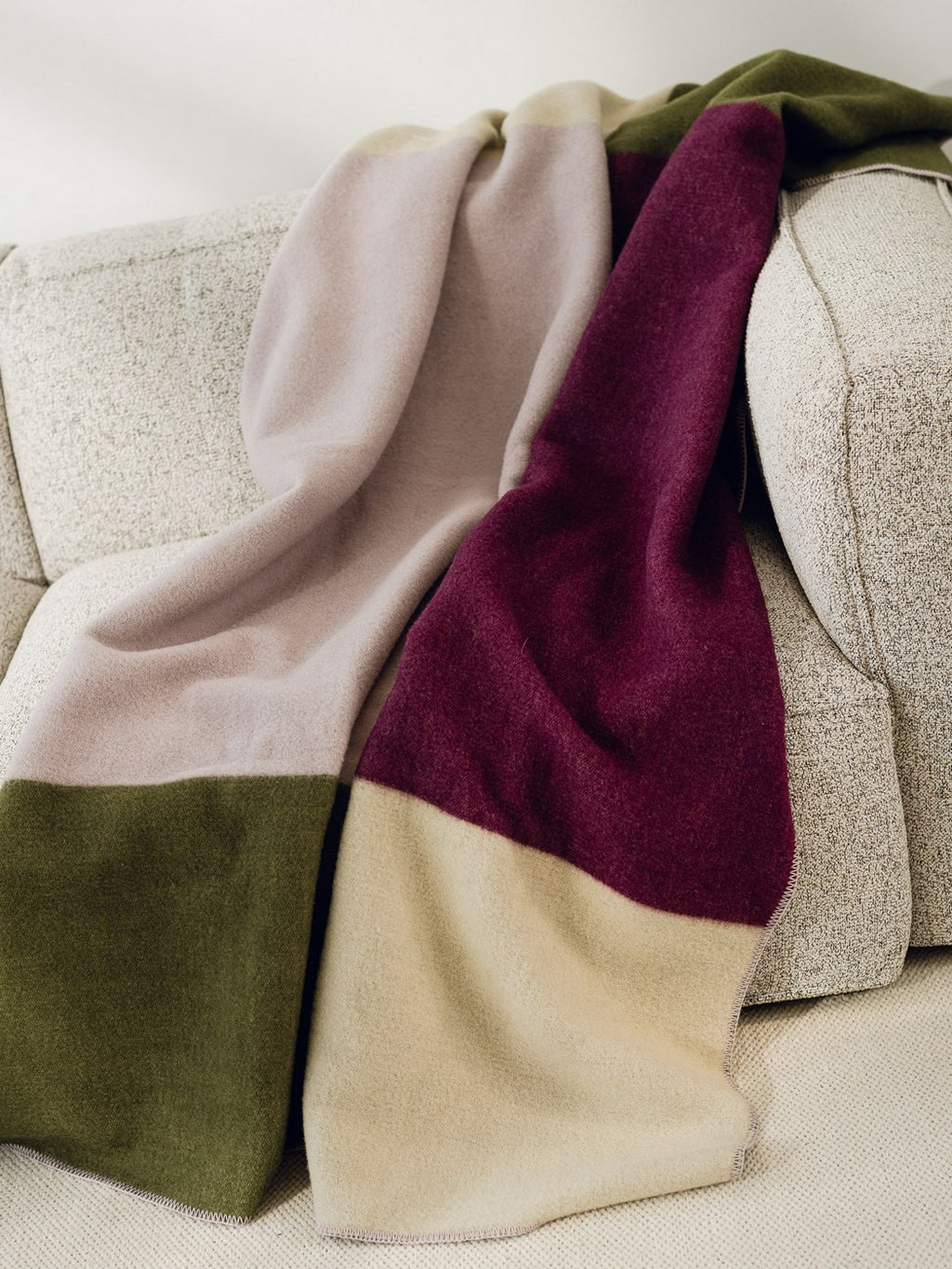 Hilu - Couverture En Laine - Laine De Nouvelle-Zélande - Purple‚ Lilac & Green
