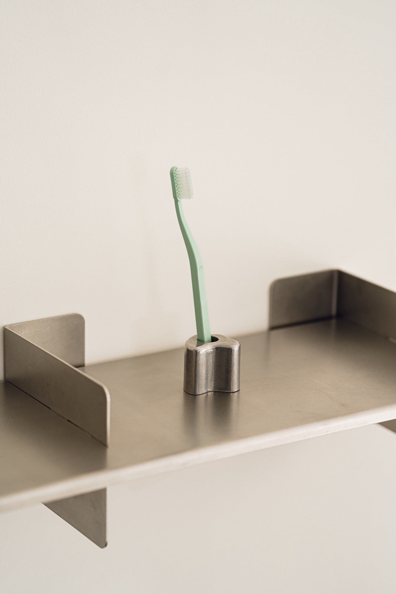 Porte-Brosse À Dents Mis - Raw Aluminium