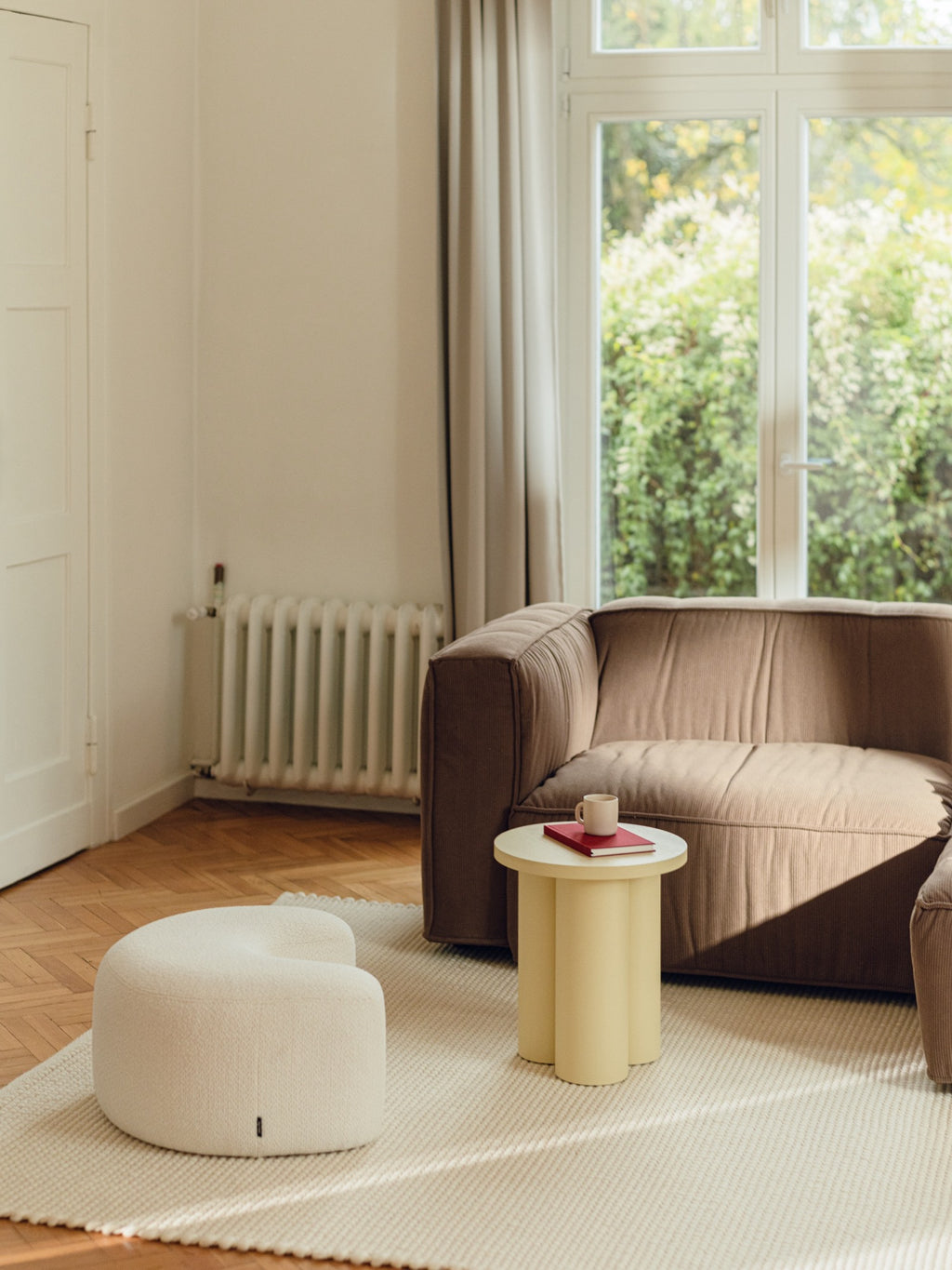 Oly Stool - Butter Yellow