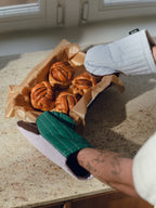Rubi - Oven Glove - Beige‚ Burgundy & Blue