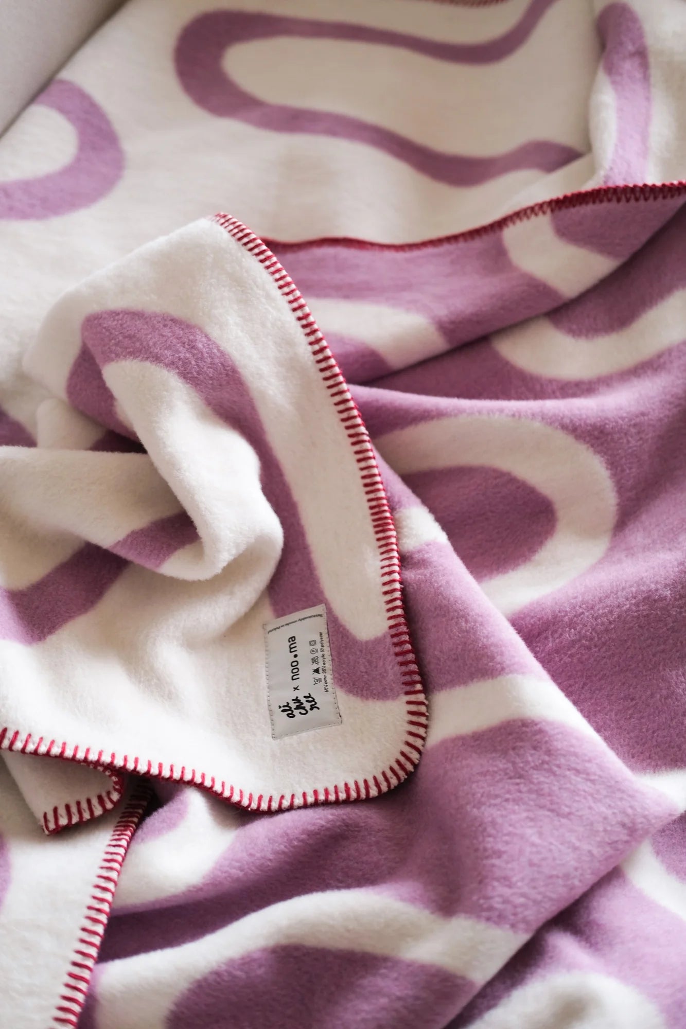 Swirl Throw - Lilac Fluff & Cream Beige