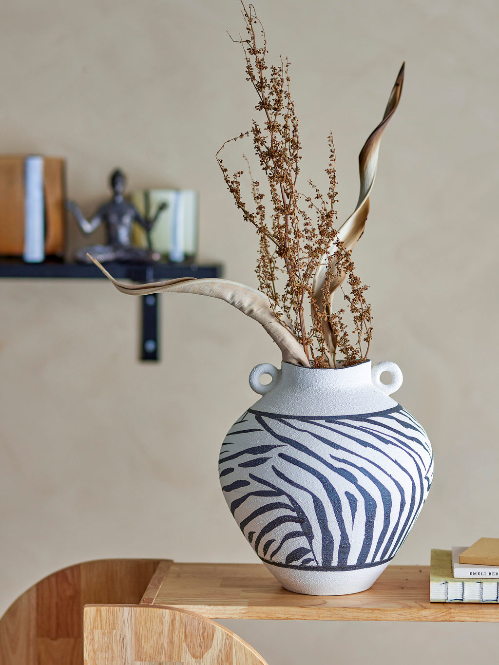 Togo - Vase - Black - Stoneware