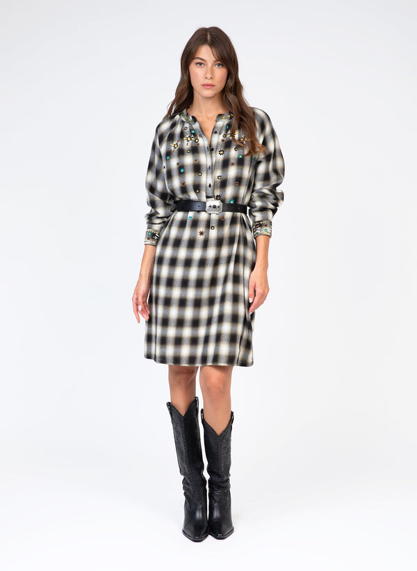 An'ge – Ornello Midi Dress Black, model wearing a black and white check shirt dress with a belt