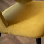 Pénélope - Lot De 2 Chaises En Velours Jaune Et Pieds En Métal Noir