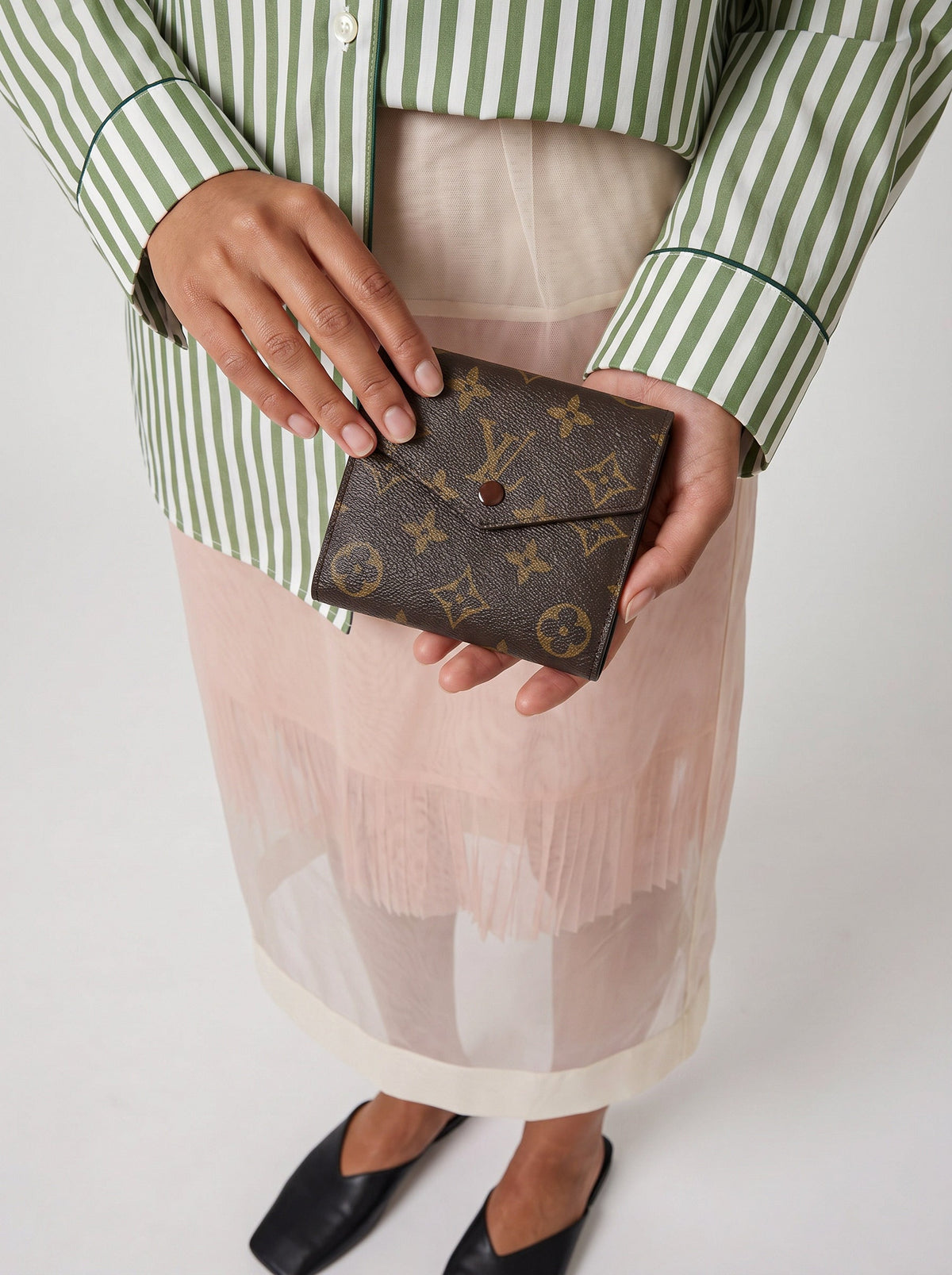 Louis Vuitton Vintage Monogram Élise Wallet