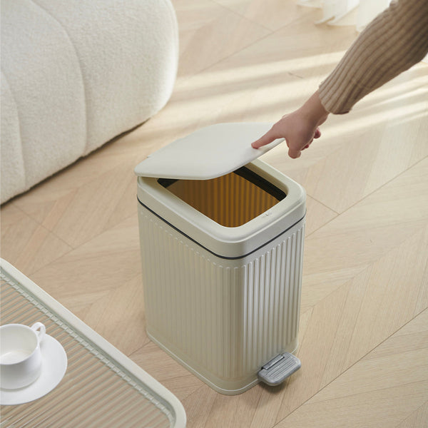 Papelera Estrecha Rectangular de Plástico con Pedal 10L AURA Blanco