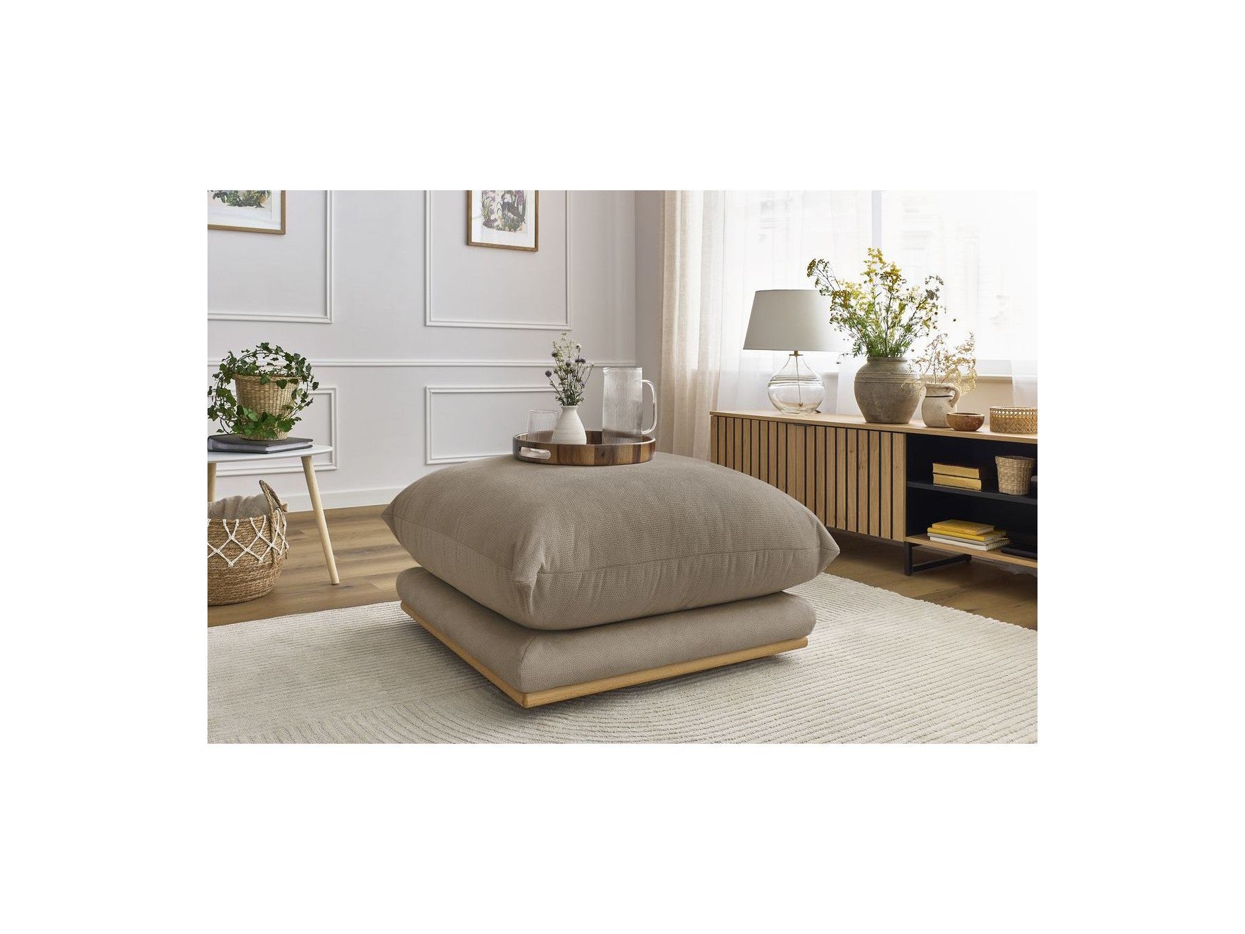 Ernest - Pouffe - Smooth Fabric