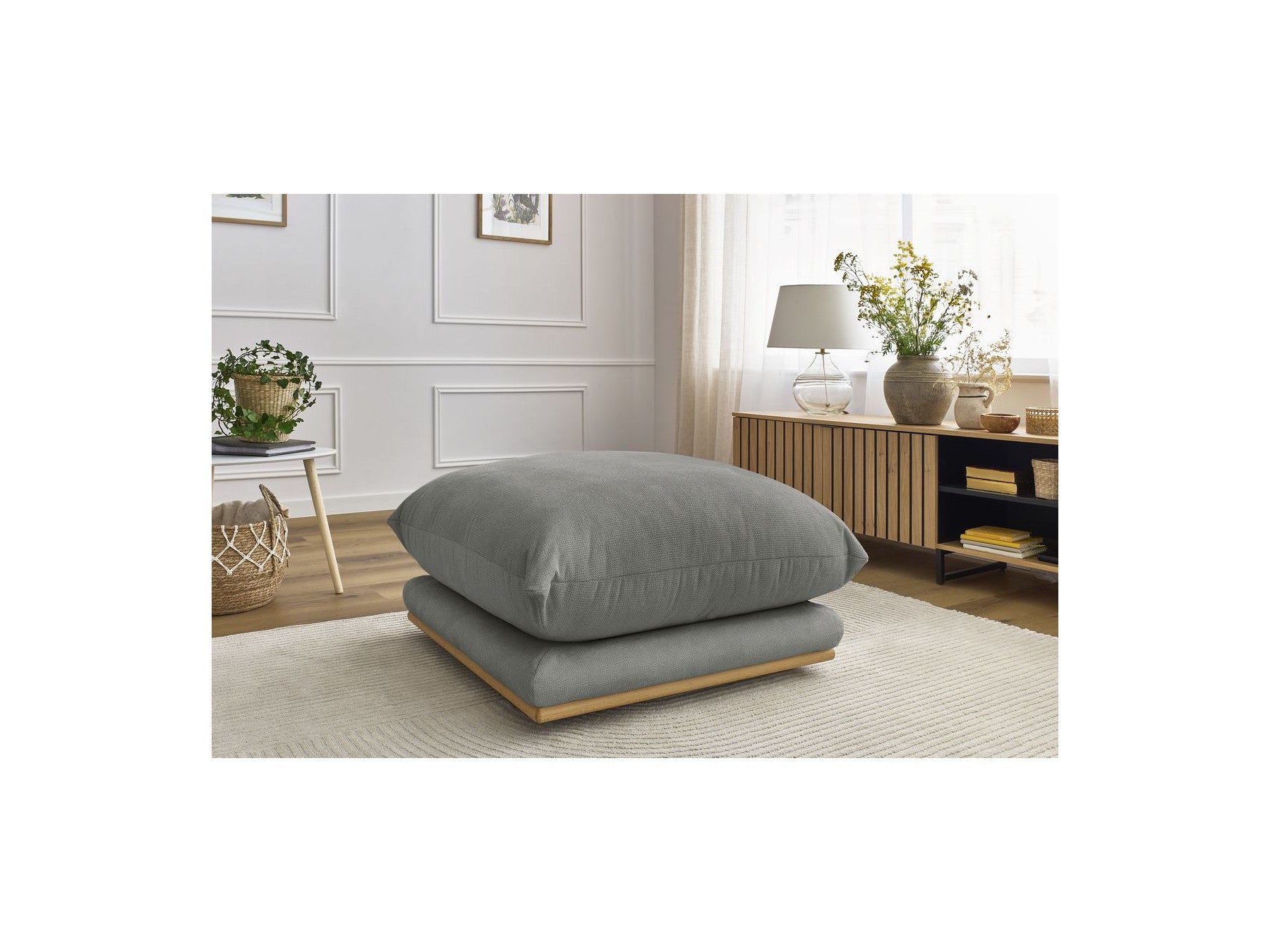 Ernest - Pouffe - Smooth Fabric