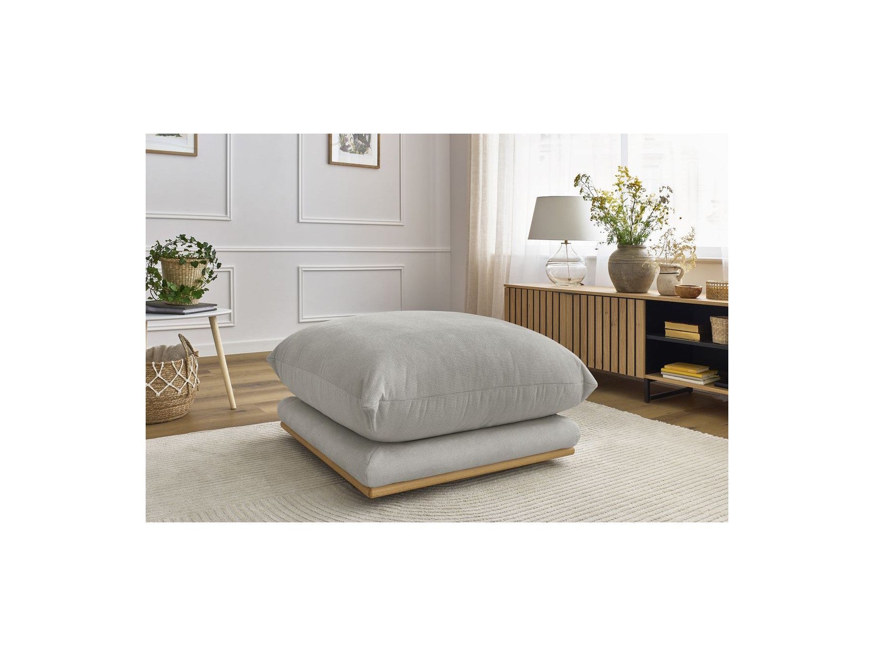 Ernest - Pouffe - Smooth Fabric