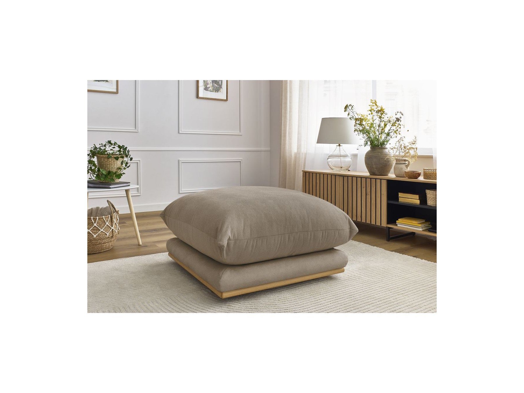 Ernest - Pouffe - Smooth Fabric