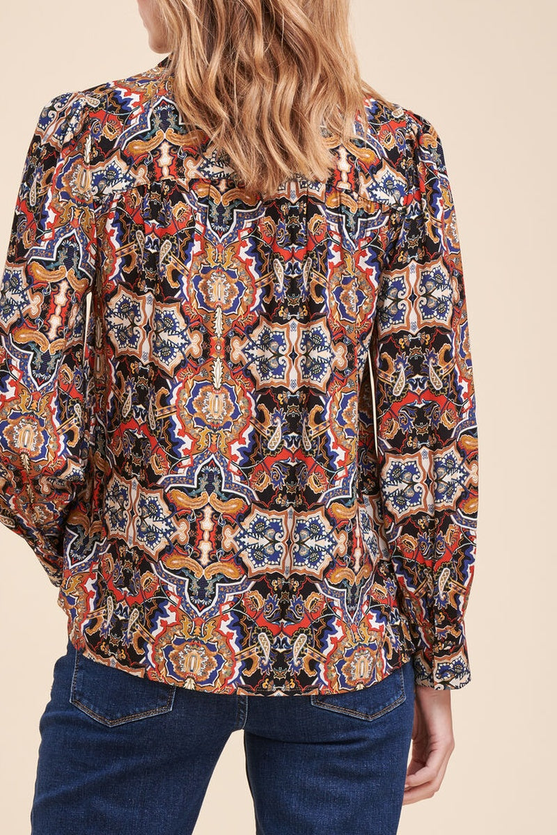 La Fée Maraboutée - Blusa Regina Negro