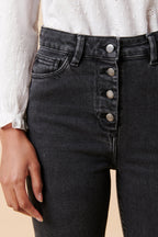 Straight-Leg Jean in Organic Cotton - Black