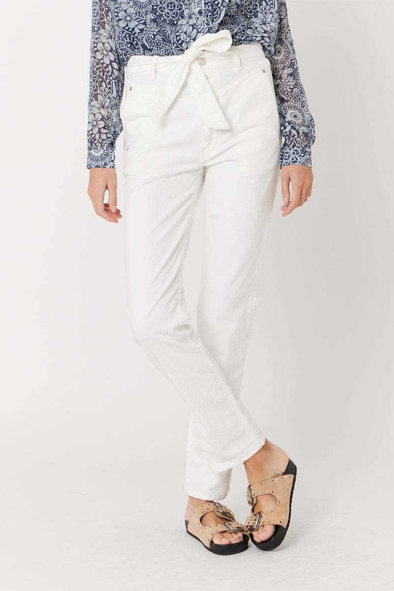 High Waist Belted Slim Jeans - Off White