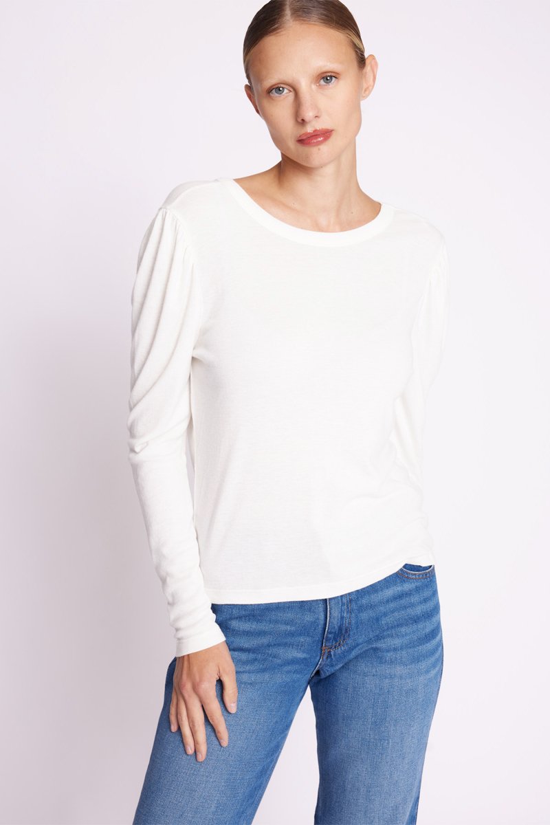 Berenice - Long-Sleeve Round Neck Open Back T-Shirt - Off White