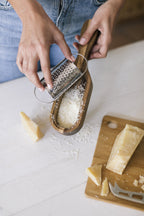 Râpe À Fromage En Acacia - Marron