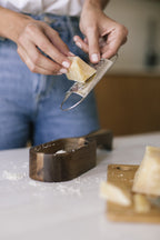 Râpe À Fromage En Acacia - Marron