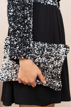 RÉNÉTA SILVER SEQUIN DRESS