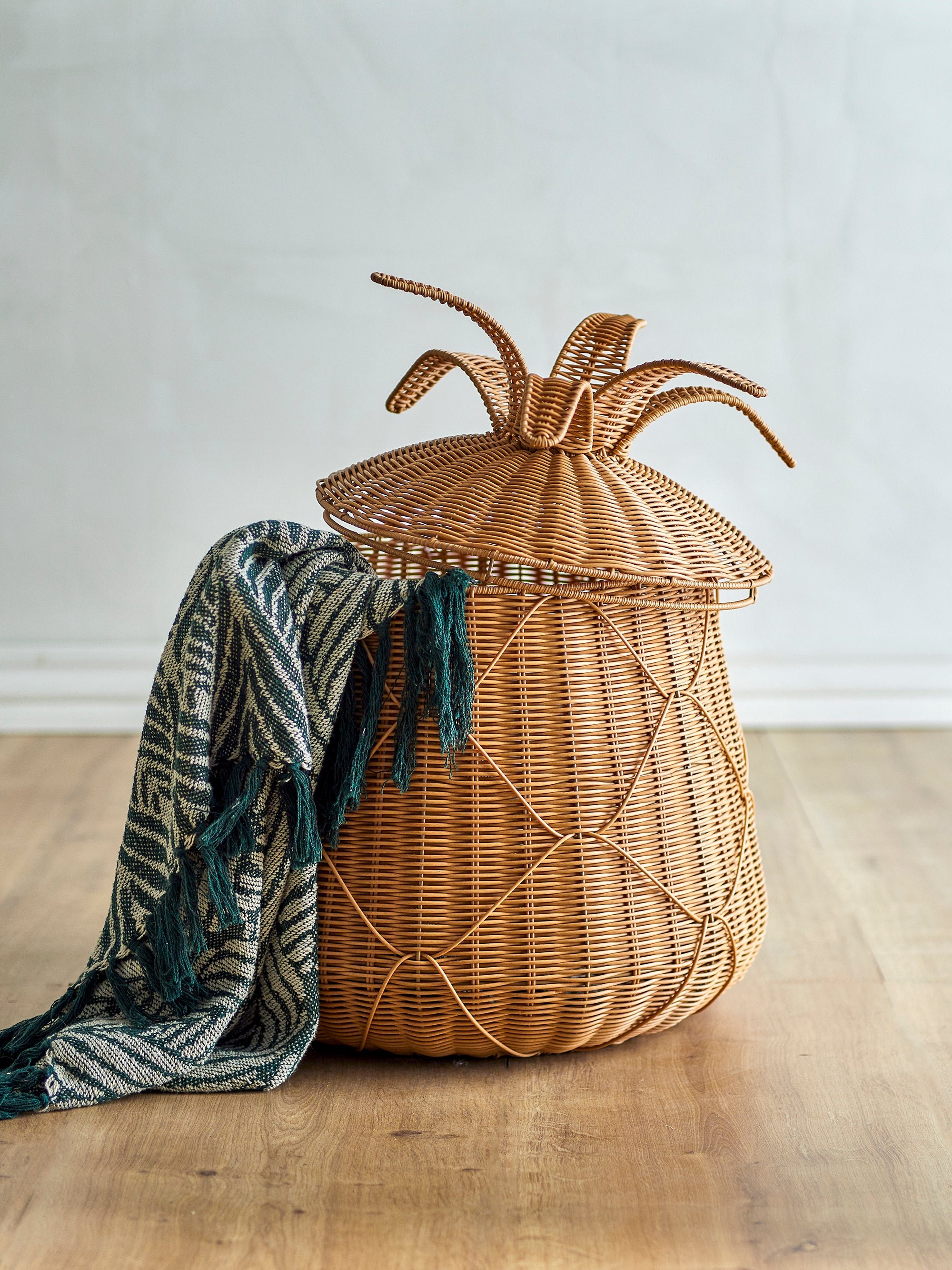 Anann - Cesta Con Tapa - Natural - Polirratán