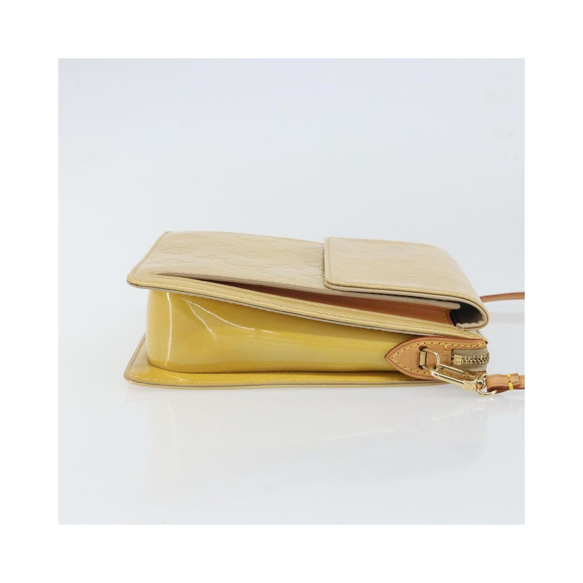 Louis Vuitton - Mott Handbag Clutch Lakeret Læder - Beige