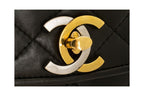 Chanel - Axelremsväska Vintage Round Flap Small Läder - Svart