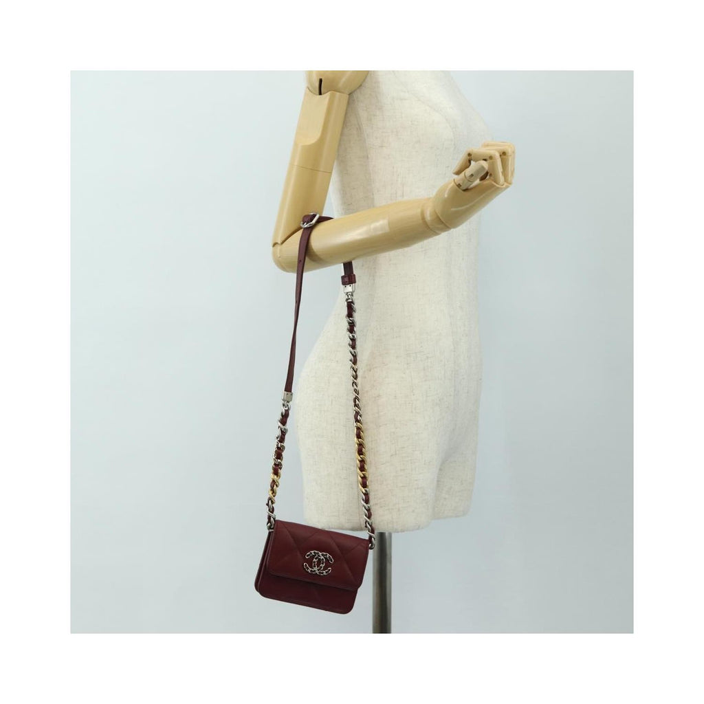 Chanel - Axelväska 19 Wallet On Chain Läder - Vinröd