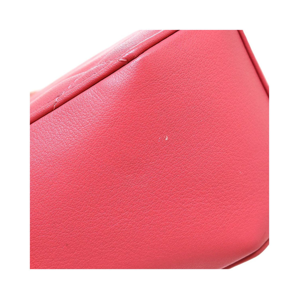 Chanel - Timeless CC Octagon Camera Case Mini Axelremsväska i läder - Rosa