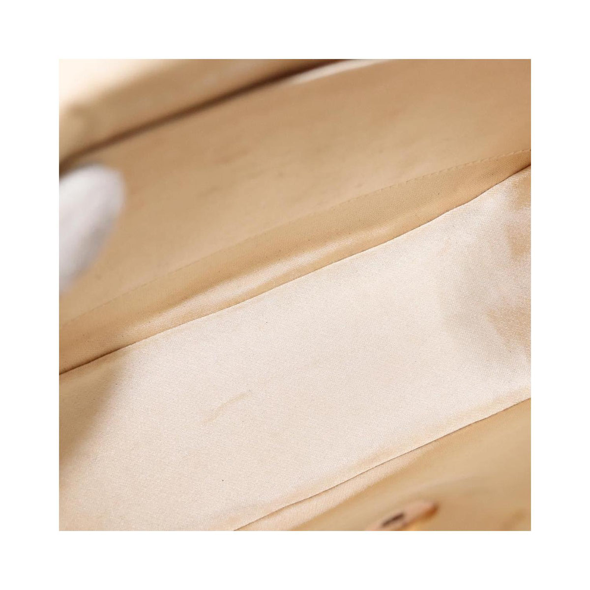 Chanel - Axelväska Vintage Round Flap Satin - Beige