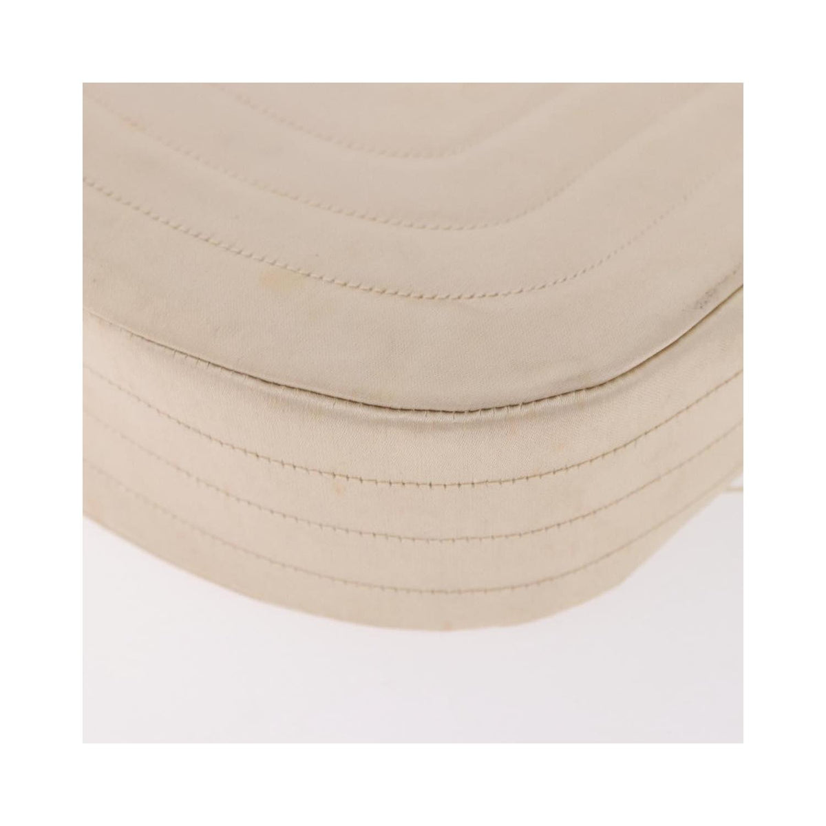 Chanel - Axelväska Vintage Round Flap Satin - Beige