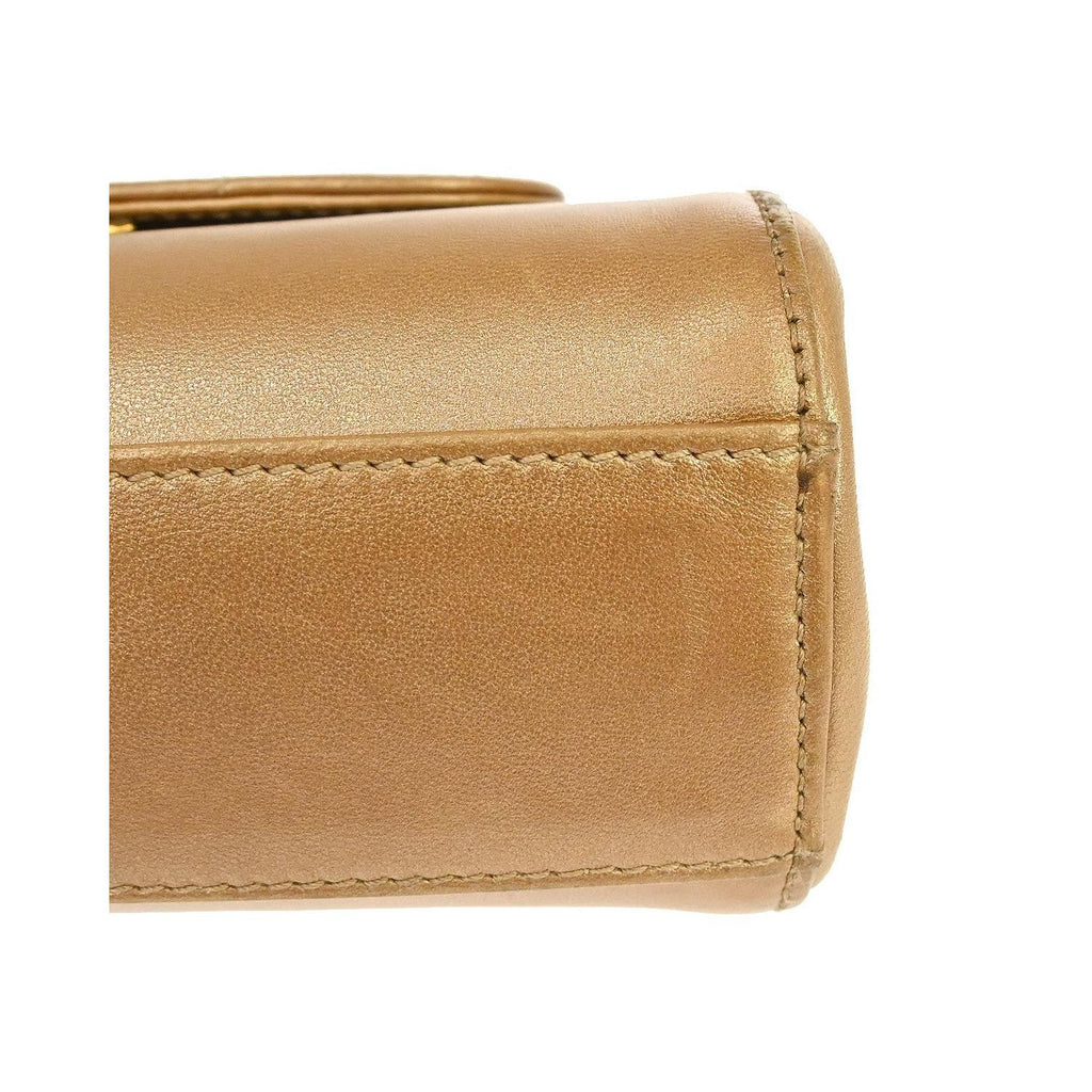 Chanel - Axelremsväska Mademoiselle Mini Läder - Brun