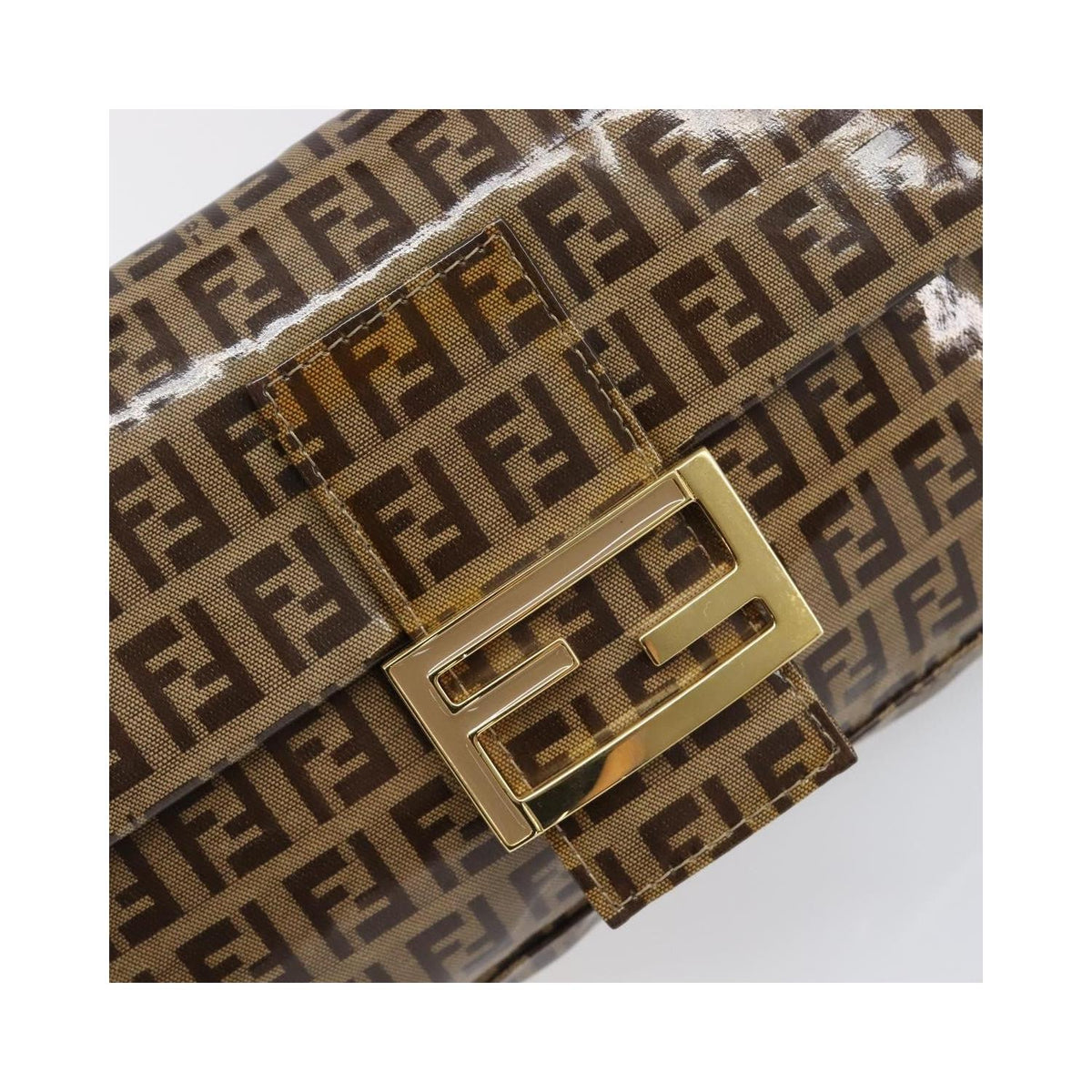 Fendi - Axelväska Mamma Baguette Medium Canvas - Beige
