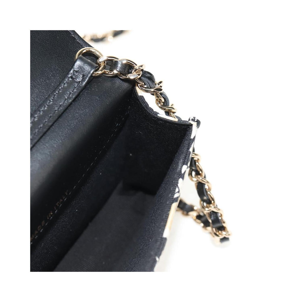 Chanel - Flap Card Holder On Chain Satin Axelremsväska - Beige