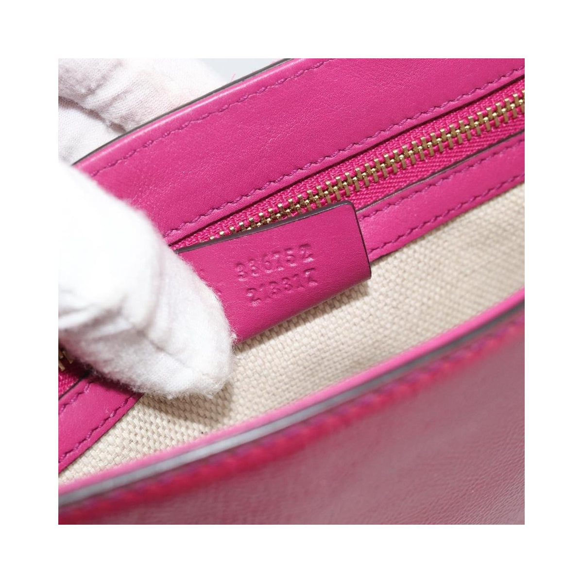 Gucci - Axelremsväska Soho Chain Medium Lackläder - Rosa