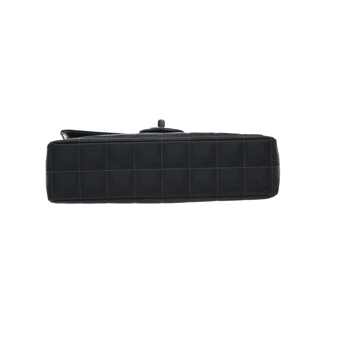 Chanel - Axelväska Travel Line Flap Medium Nylon - Svart