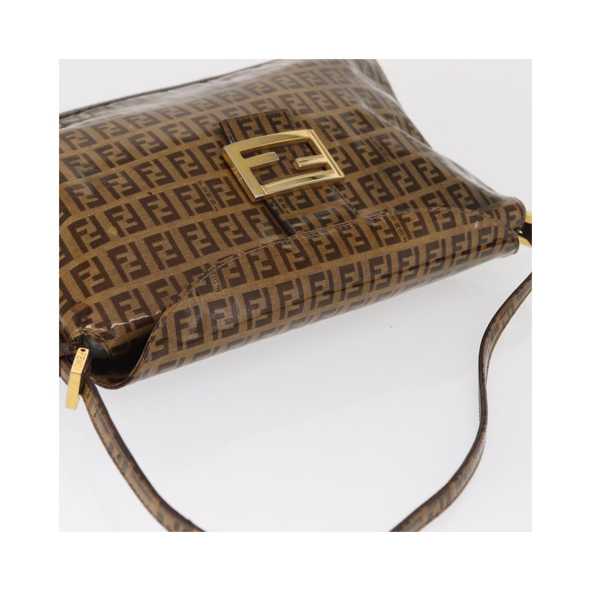 Fendi - Torba Na Ramię Mamma Baguette Z PVC - Brązowa