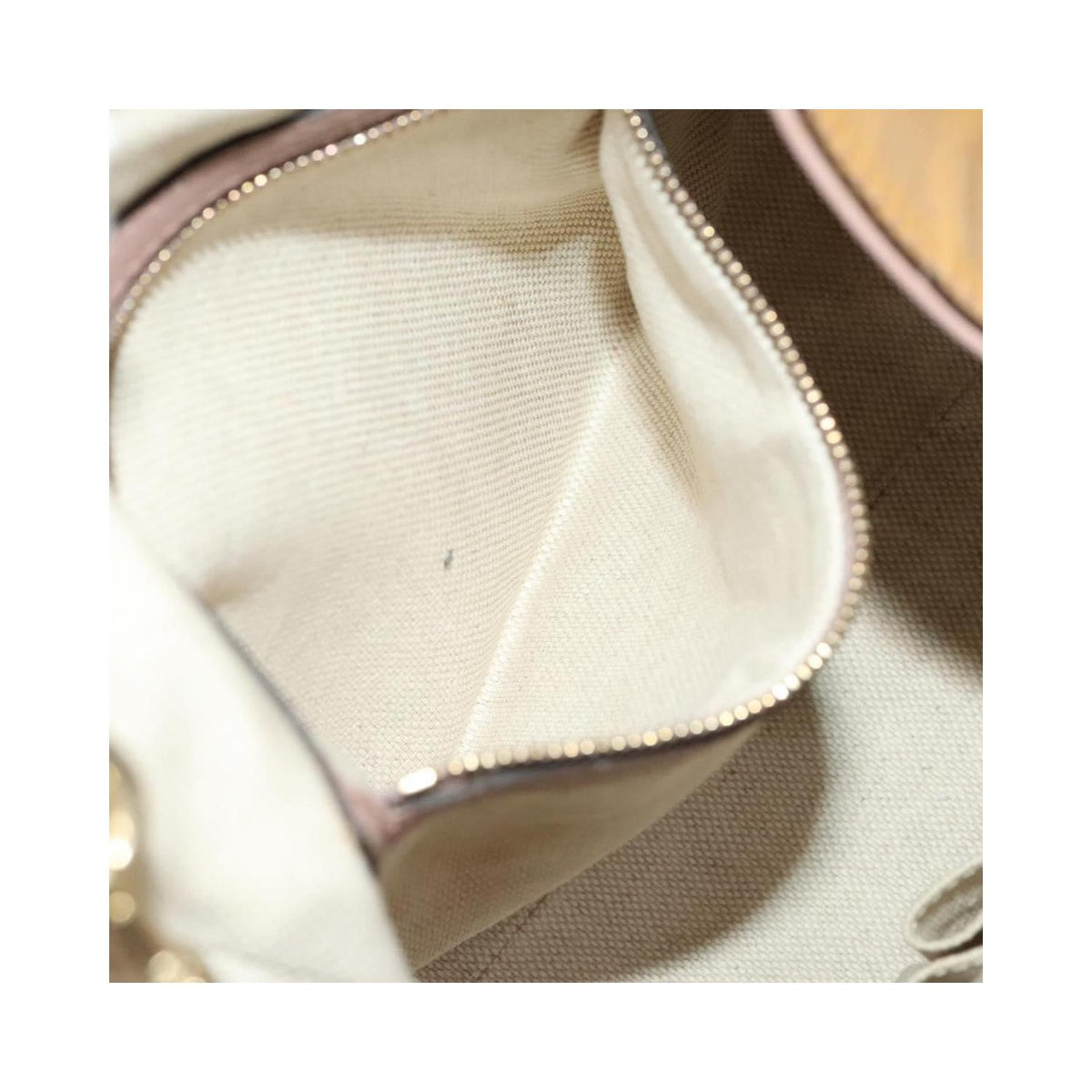 Gucci - Axelremsväska Soho Convertible Shoulder Bag Small Lackläder - Beige