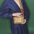 Bolso Baby Charly Bubble De Piel Dorado Envejecido