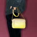 Bolso Charly Python Amarillo Pero