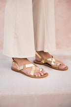 White Sun - Sandalias Devakali - Oro oscuro Buff - Oro oscuro